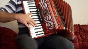 ПАПУРРИ КРАСИВО ИГРАЕТ НА АККОРДЕОНЕ 2020