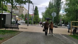 начинается дождь
