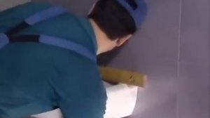 Установка умывальника на пьедестале