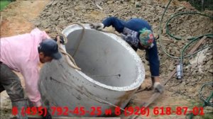 Копка колодцев - установка кольца в колодец