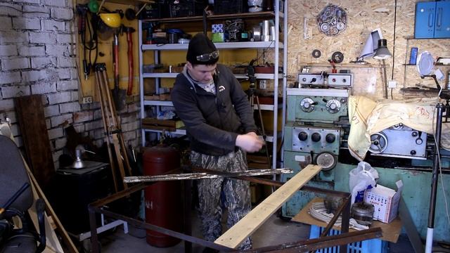 Бложик. Простой стол на колёсах. смотреть онлайн