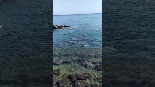 Sicilia . Spiaggia Giardini Naxos // Sicily . Giardini Naxos beach // Сицилия. Пляж Джардини Наксос