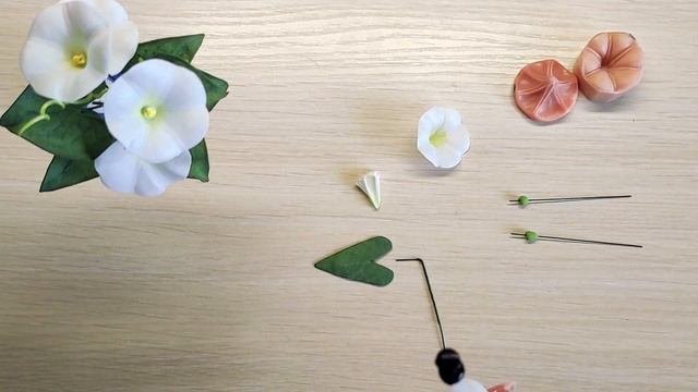 Реалистичный вьюнок полевой из фоамирана. Супер? Цветы из фоамирана легко.  Field Bindweed From Foa