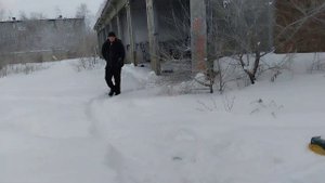 Петарды в снегу. Дум бум 50, дум бум 30, белый динамит, супер бульдог, шок бульдог, р 2000.и.д.р