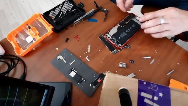 замена шлейфа зарядки и микрофона на iphone 8 plus