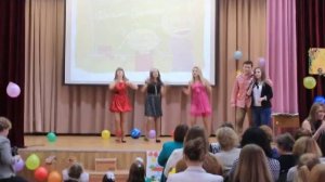 День Учителя. Инсценированная песня "Белые розы"