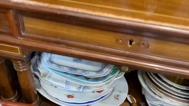 Антикварный магазин "Вне времени" смотреть онлайн