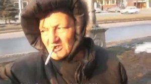 СУМАСШЕДШАЯ БОМЖИХА С КРЫСОЙ