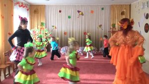 Осенний хоровод.mp4