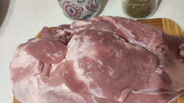 Элементарно просто/ Невероятно вкусное и сочное запеченное мясо в духовке/ Готовим сами.