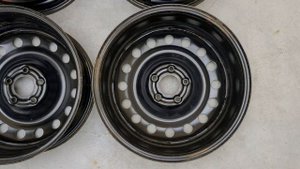 Штампованные диски R-17 Trebl R-1731 Black 5x114.3