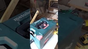 Аккумуляторный пылесос Metabo