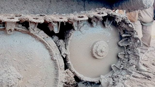 На Гусеничном танке-вездеход Газ73 гтму в лес Старичок ещё послужит