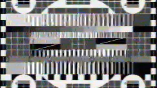 Симуляция аналогового сигнала VHS (ntscQT) (Универсальная электронная испытательная таблица)