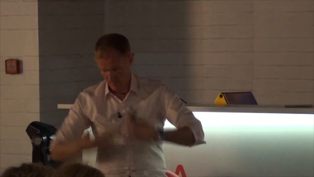 Мобильный дизайн для жизни в большом городе. Международные кейсы. смотреть онлайн