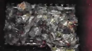 Измельчение пластиковых бутылок