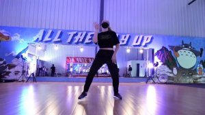 "YOUNG THUG HOP OFF A JET" DANCE - All The Way Up Hip Hop Dance Studio