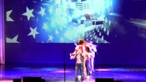 Я люблю рок - н - рол!  Поёт студия Каникулы!