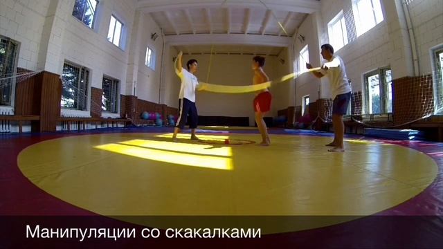 Скакалка. Как составить фристайл в Дабл Датч.