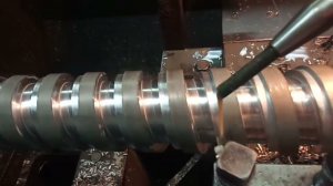 Шнек — стержень со сплошной винтовой поверхностью вдоль оси. https://trubomet.ru/products/shnek/