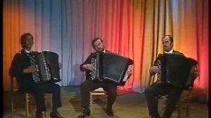 Якутское трио баянистов. Семечки, Е. Кузнецов