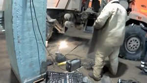 Работа на КДМ. С днем дорожника!