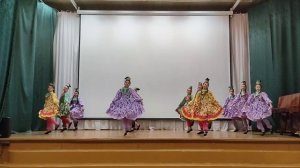 Хореографичесикй коллектив "Фантазия" татарский танец "Кызлар биюе"