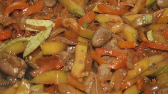 Курица острая с овощами