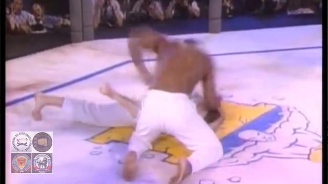 ОБЗОР турнира UFC-2 1994. ТРАДИЦИОННЫЕ СТИЛИ vs СПОРТИВНЫЕ ЕДИНОБОРСТВА