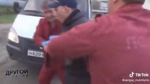 Приняли меры и друга решили отправить в дурку.