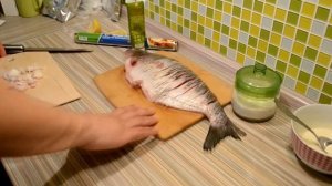 Лещь . Как запечь леща в духовке.