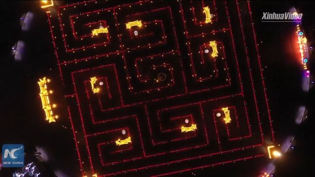 Celebrating Lantern Festival near ancient Great Wall in Ningxia, China смотреть онлайн