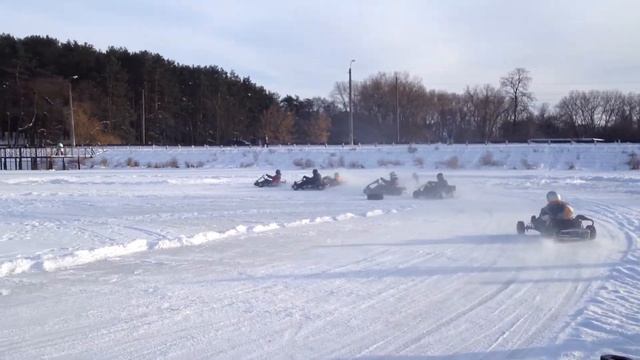 и эти люди что то говорят о рыбаках? :))) смотреть онлайн