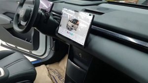 ZEEKR X, мини обзор двери внутри и снаружи.