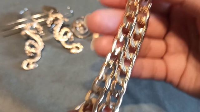 Обзор бижутерии с Aliexpress. Стильные украшения под золото?