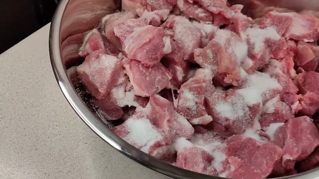 МАЦЫК. Предварительный посол мяса.
