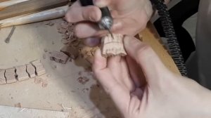 Как вырезать из дерева перекидные четки