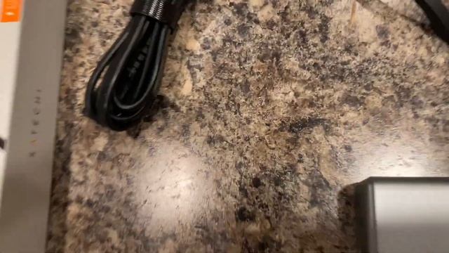 Satechi 165W USB C 4-Port PD GaN Charger смотреть онлайн