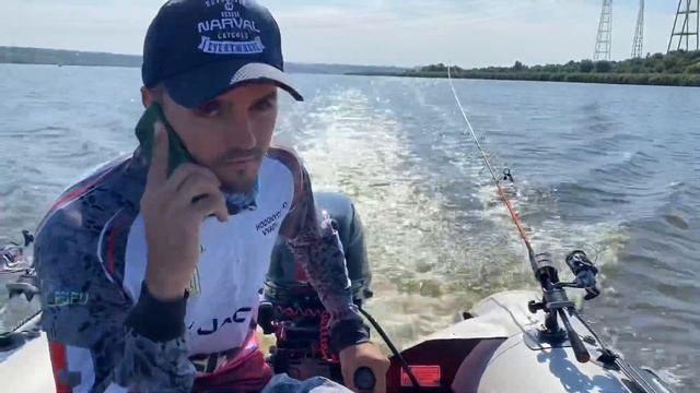 Lowrance Elite FS 9 Испытание нового эхолота!!!!!Ловим окуня!!!!! смотреть онлайн