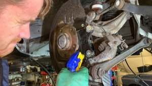Peugeot 407 Rear Brakes & Central Console Removal