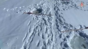 Подрыв льда на реке Обь для защиты населенных пунктов от паводков