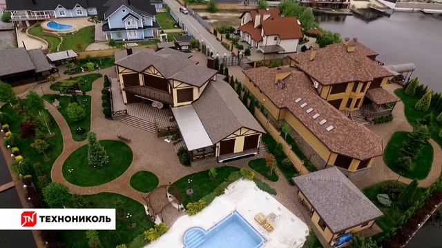 Гибкая черепица ТЕХНОНИКОЛЬ Шинглас Джаз. Внешний вид мягкой кровли цвета Индиго и Коррида смотреть онлайн