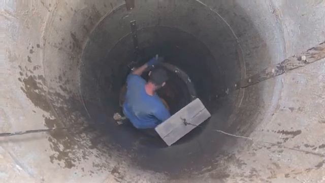 Углубление колодца после геологоразведки. Водоснабжение и канализация @udachakolodec смотреть онлайн