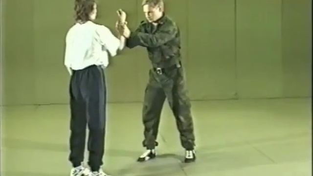 Боевое САМБО приемы. Обучение. Защита от захватов 1 смотреть онлайн