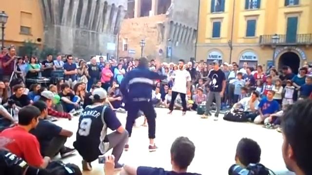 Cica e Gulp vs Fly e Luca. Break Dance Street Contest - Imola смотреть онлайн