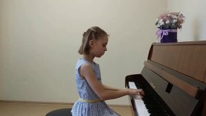 Эмилия Чернова -  Танец игрушек   Вильям Гиллок