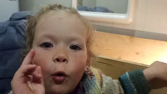 Цыплята у Софии смотреть онлайн