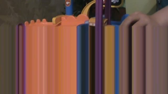 Распаковка Трека "Светофор и парковка" с машинкой смотреть онлайн