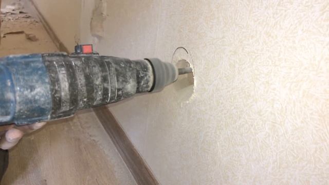 Как установить подрозетник в бетонную стену за 10 минут при помощи самой дешевой коронки? смотреть онлайн