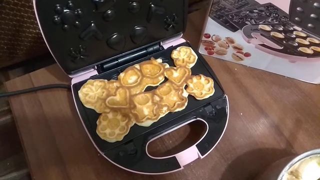 Творожное фигурное печенье и вафли  в электровафельнице